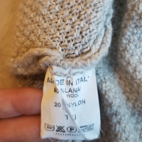 SOLD- brandy Melville Slouchy - Picture 3 of 4